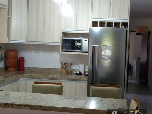 #710 - Casa para Venda em São José dos Campos - SP - 2