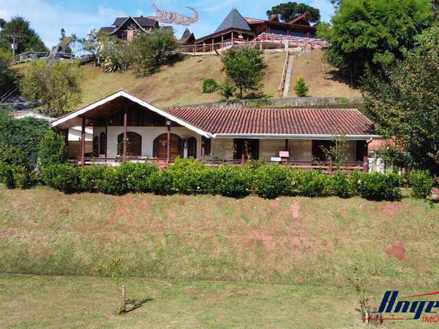 #1876 - Casa para Venda em Campos do Jordão - SP - 1