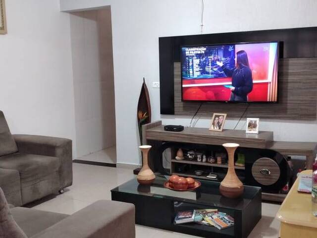 #2008 - Casa para Venda em São José dos Campos - SP - 2