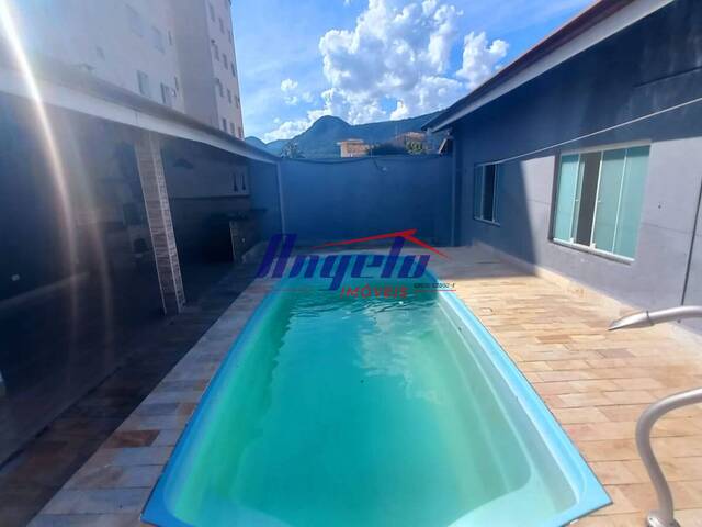 #2223 - Casa para Venda em Caraguatatuba - SP