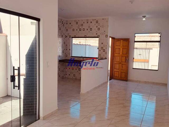 #2248 - Casa para Venda em São José dos Campos - SP
