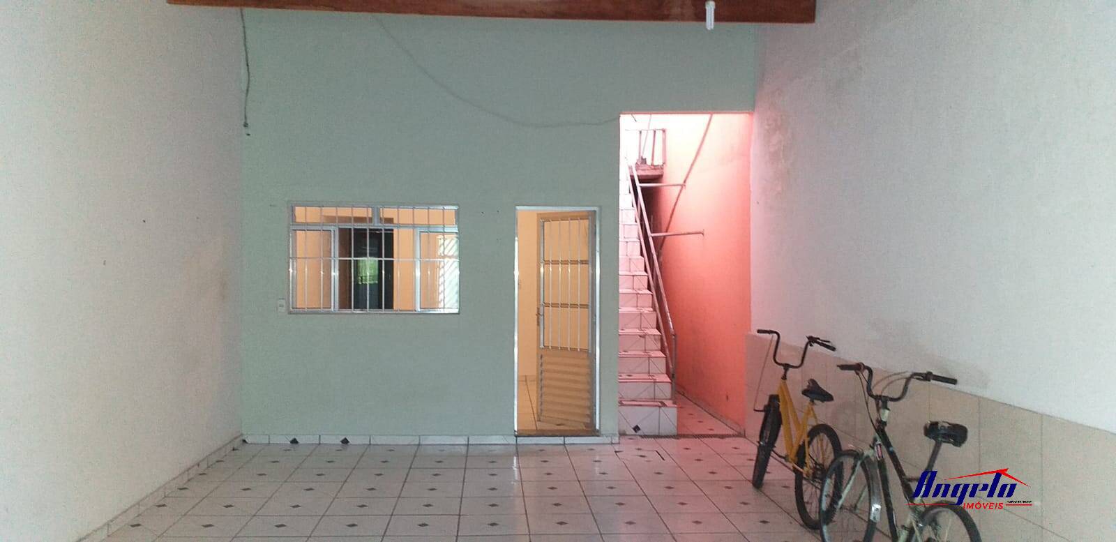 VENDE-SE UMA CASA de 4 DORMITÓRIOS (SOBRADO )NO JARDIM CEREJEIRAS.