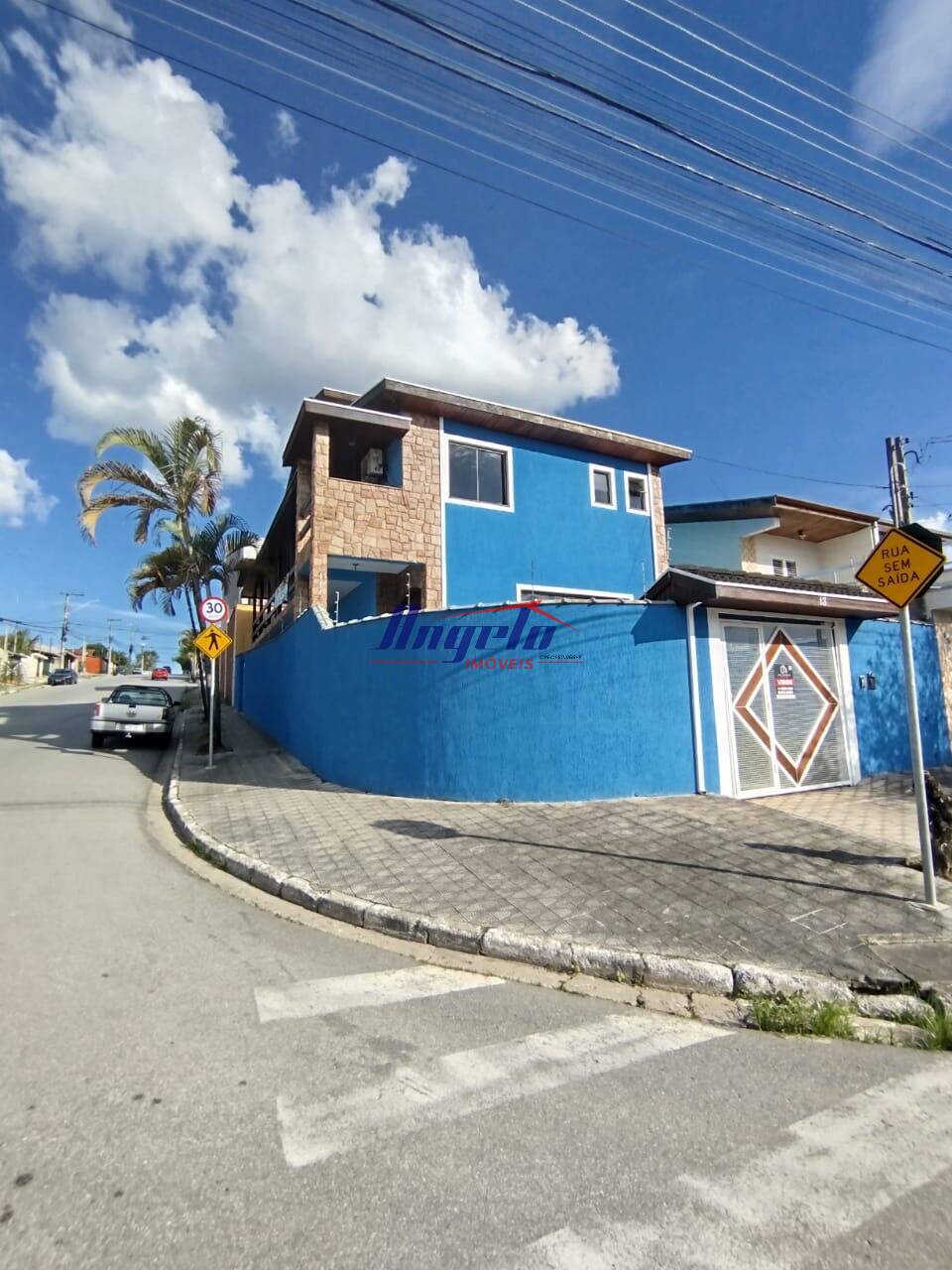 Casa de esquina - Esplanada independência Taubaté